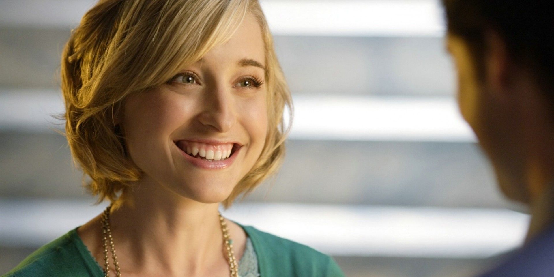 Smallville's Allison Mack Sentenced to 3 Years in Prison for Role in