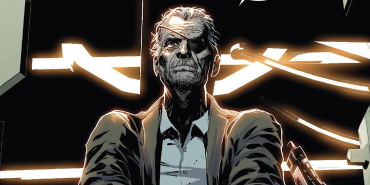 starý muž Nick Fury