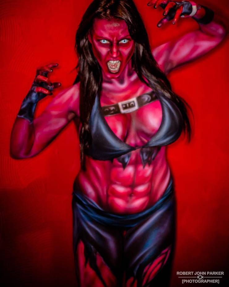 15 Insane Hulk And She-Hulk Cosplays Ever. 24 TheMidlandsBodypaintProject RedSheHulk