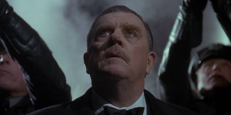 Batman Every Theatrical Commissioner Gordon Ranked Cbr