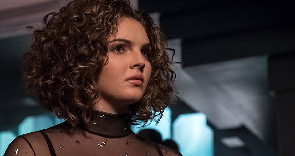 Gotham Star Camren Bicondova On When Selina Kyle Will Become ...