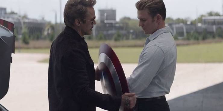 Captain America Why He Started And Stopped Using Wakandan Shields