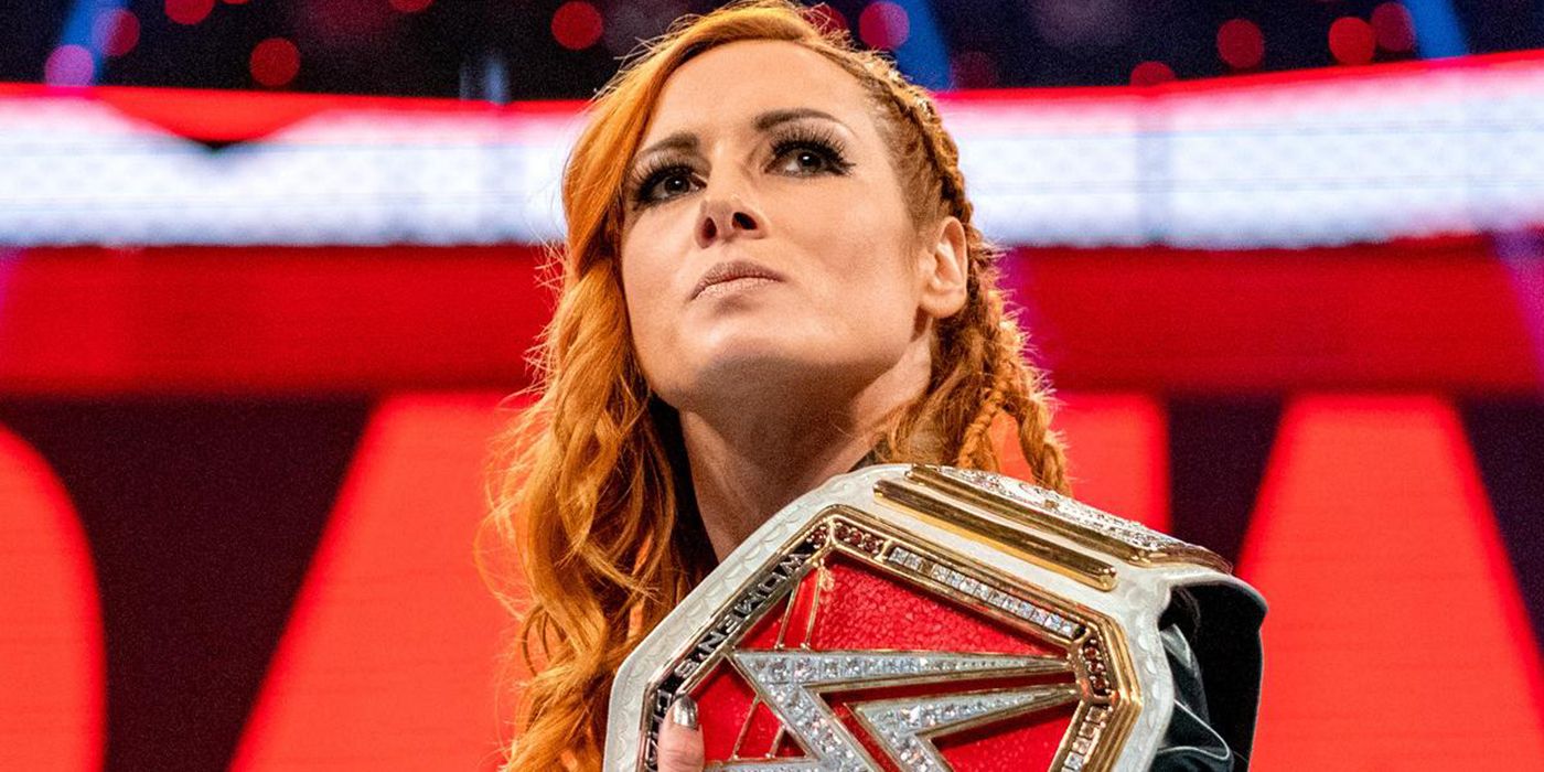 Wwe S Becky Lynch Announces Pregnancy Forfeits Raw Women