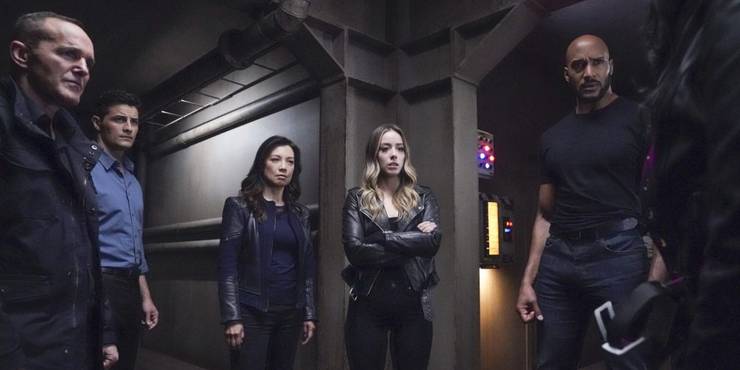 Agents Of Shield 5 Ways The Show Improved After Season 1 5 Ways It Just Got Worse