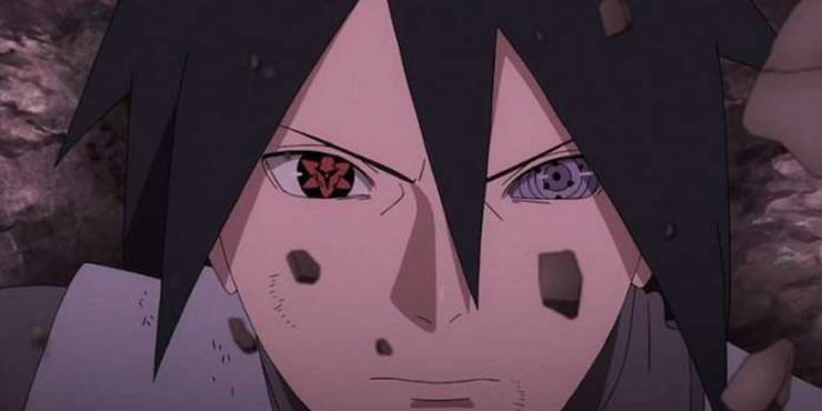 Sasuke használja a Sharingan és Rinnegan.