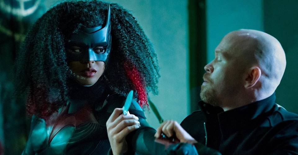 Alex Morf habla sobre la llegada de Victor Zsasz en la serie de ...