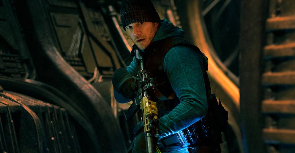 Tomorrow War: Dark Theory Confirms Dan Never Changed The Future (Whites Spikes Are Coming) 9 chris pratt tomorrow war.jpg?q=50&fit=crop&w=960&h=500&dpr=1