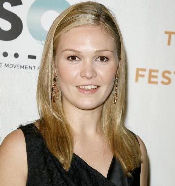 Julia Stiles Joins I Dexter I Cbr